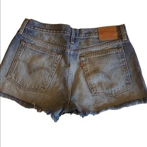Levi’s wedgie fit distressed jean shorts with button fly Size 30